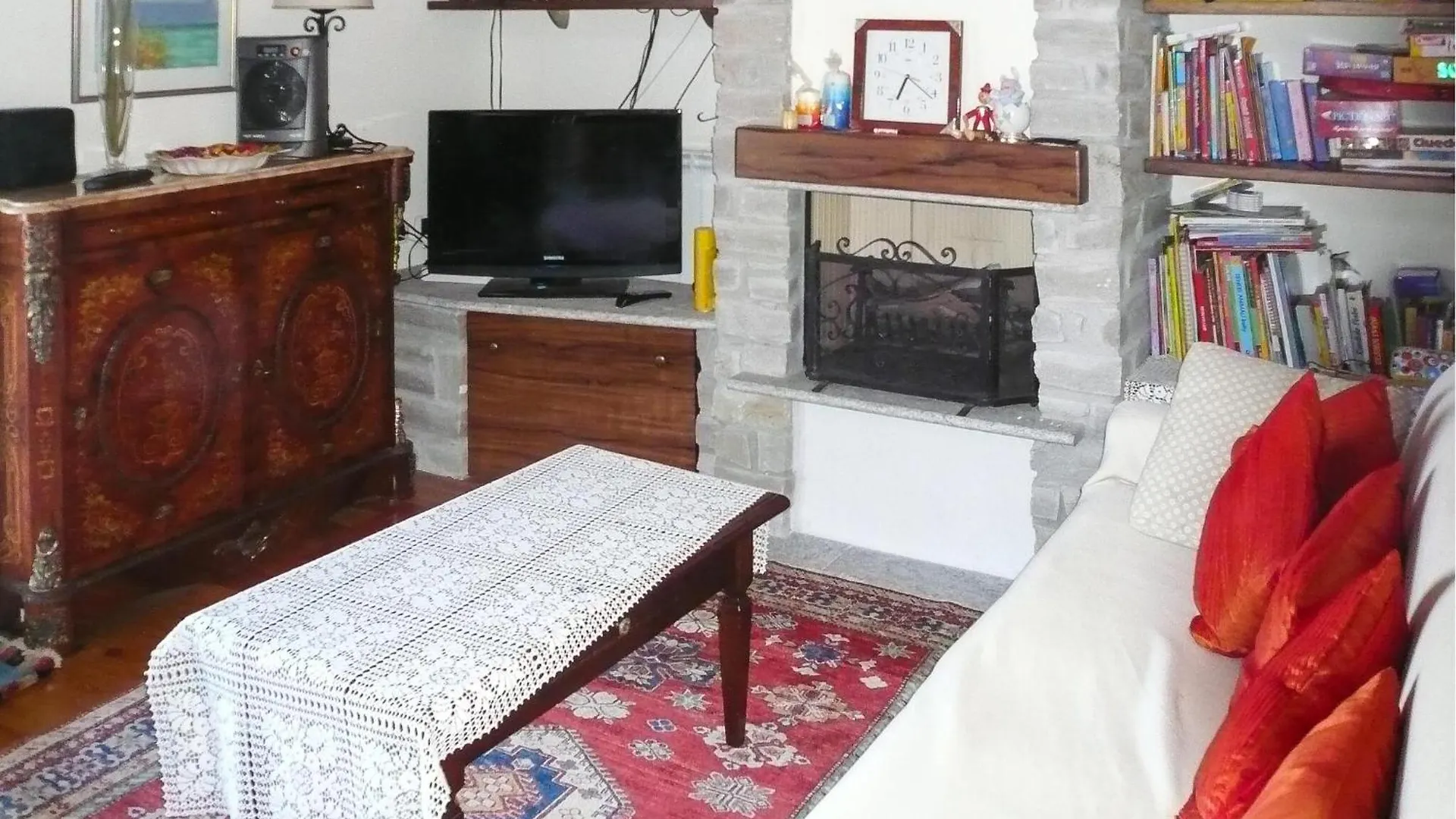 Stunning Apartment In Germignaga Va Italy
