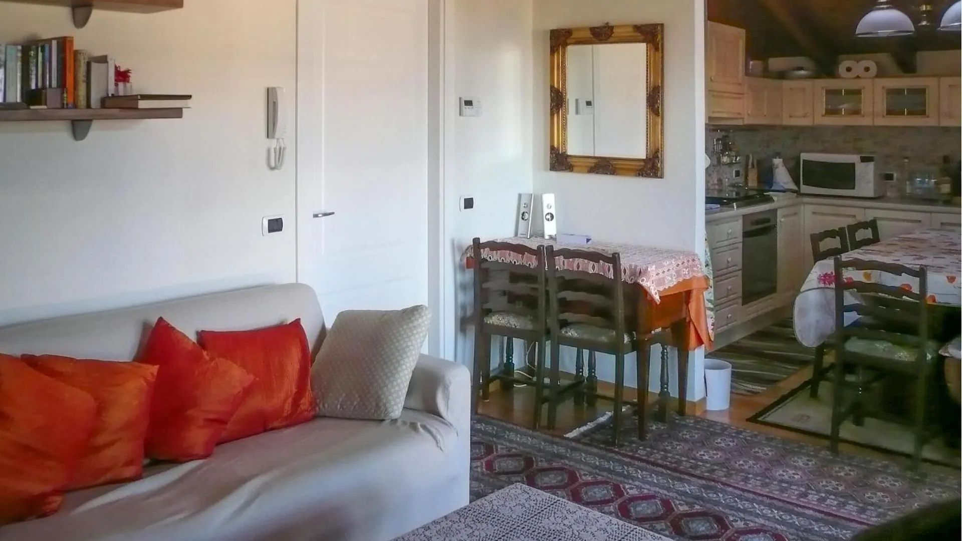 Stunning Apartment In Germignaga Va